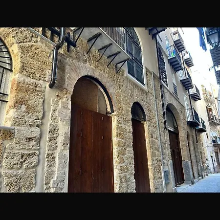 Апартаменты Casa Design Con Terrazzo In Centro Storico A *